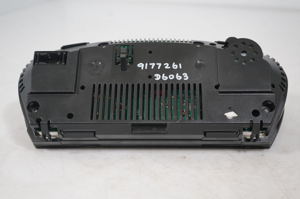 Speedometer (instrument cluster) (7)