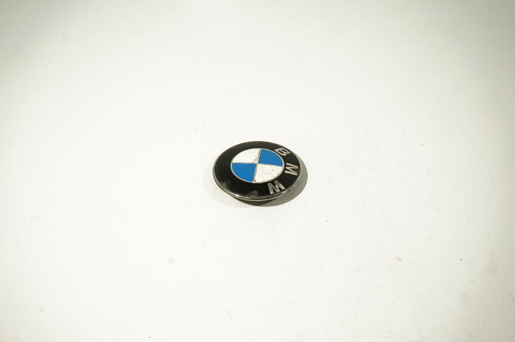 Manufacturer badge logo/emblem (2)