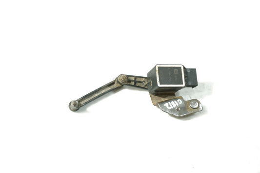 Headlight/headlamp level sensor