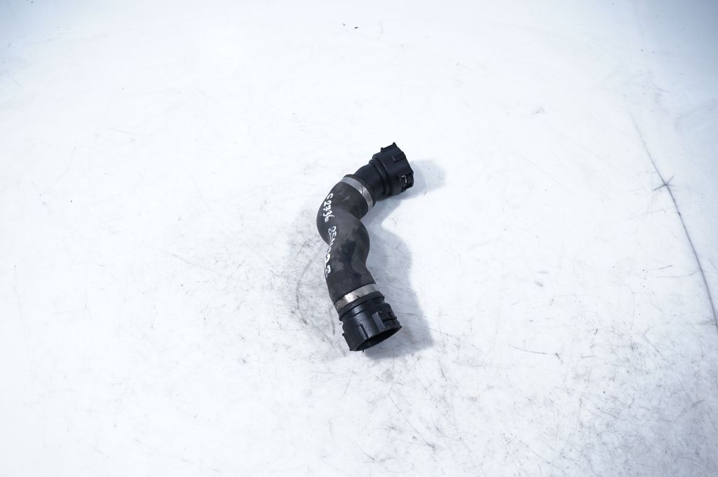 Engine coolant pipe/hose (2)