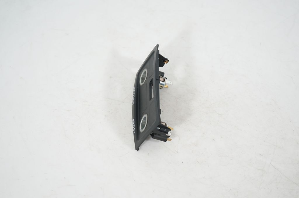 Cigarette lighter trim rear (2)