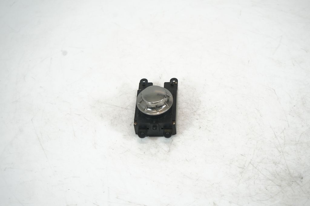 Head unit multimedia control (3)