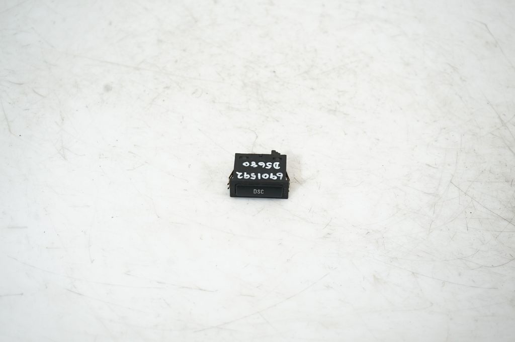 Traction control (ASR) switch