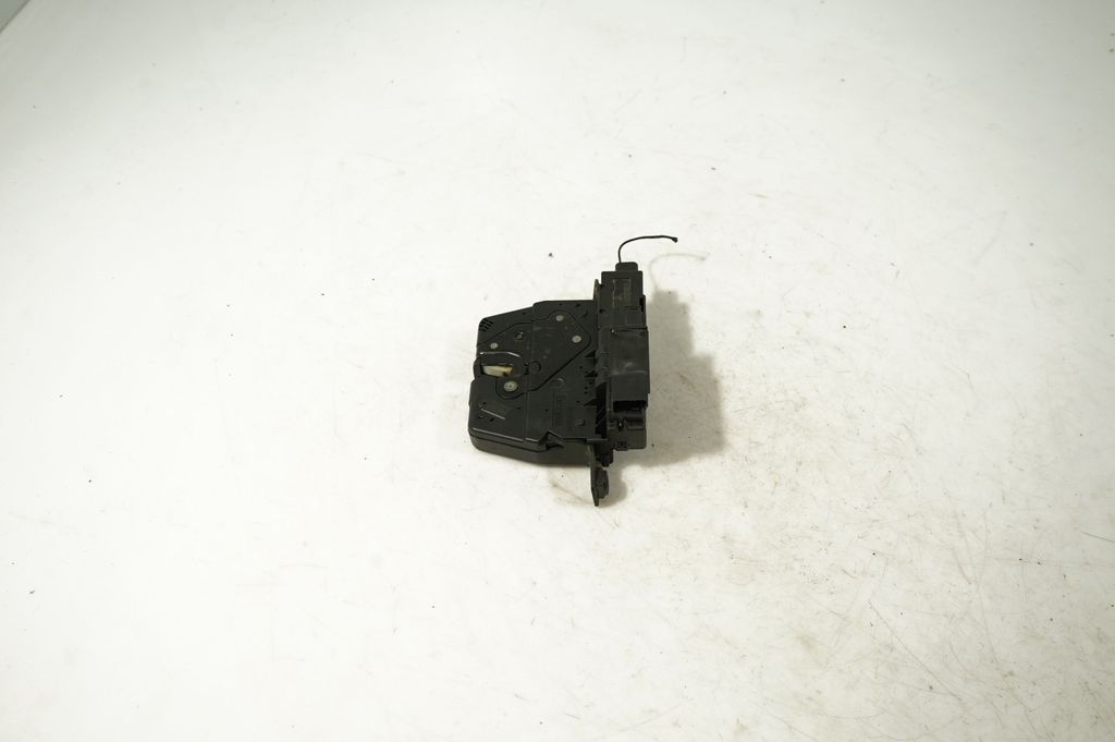 Tailgate/trunk/boot lock/catch/latch (2)