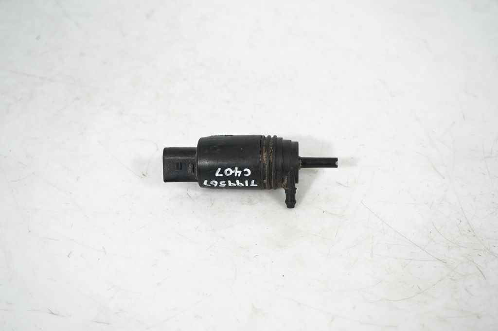 Windscreen/windshield washer pump (3)