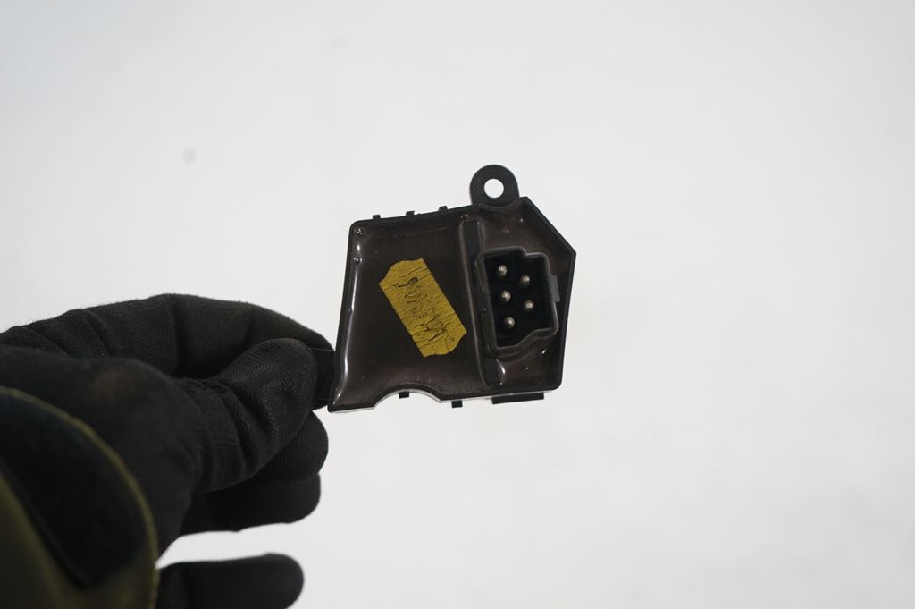 Heater blower motor/fan resistor (7)