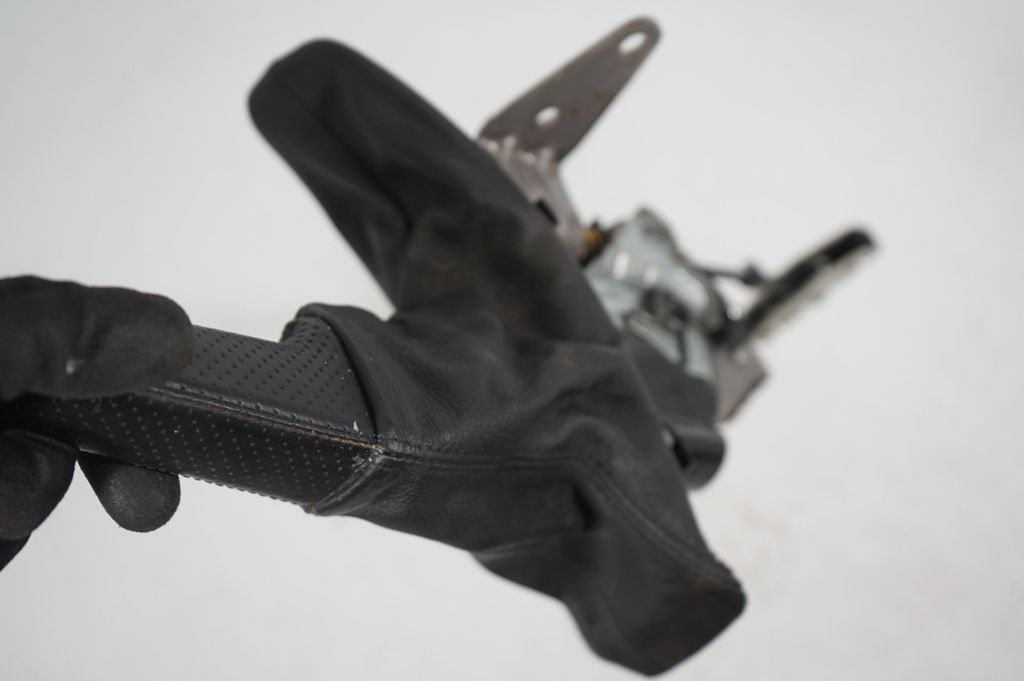 Handbrake/parking brake lever assembly (7)