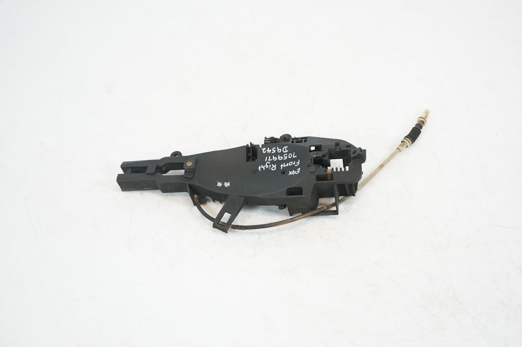 Front door exterior handle/bracket (3)