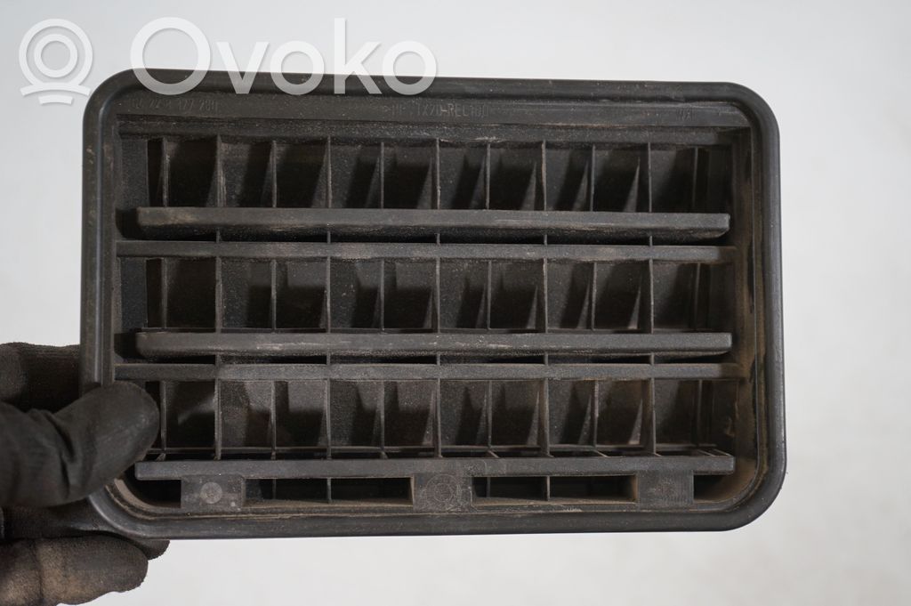 Quarter panel pressure vent (6)