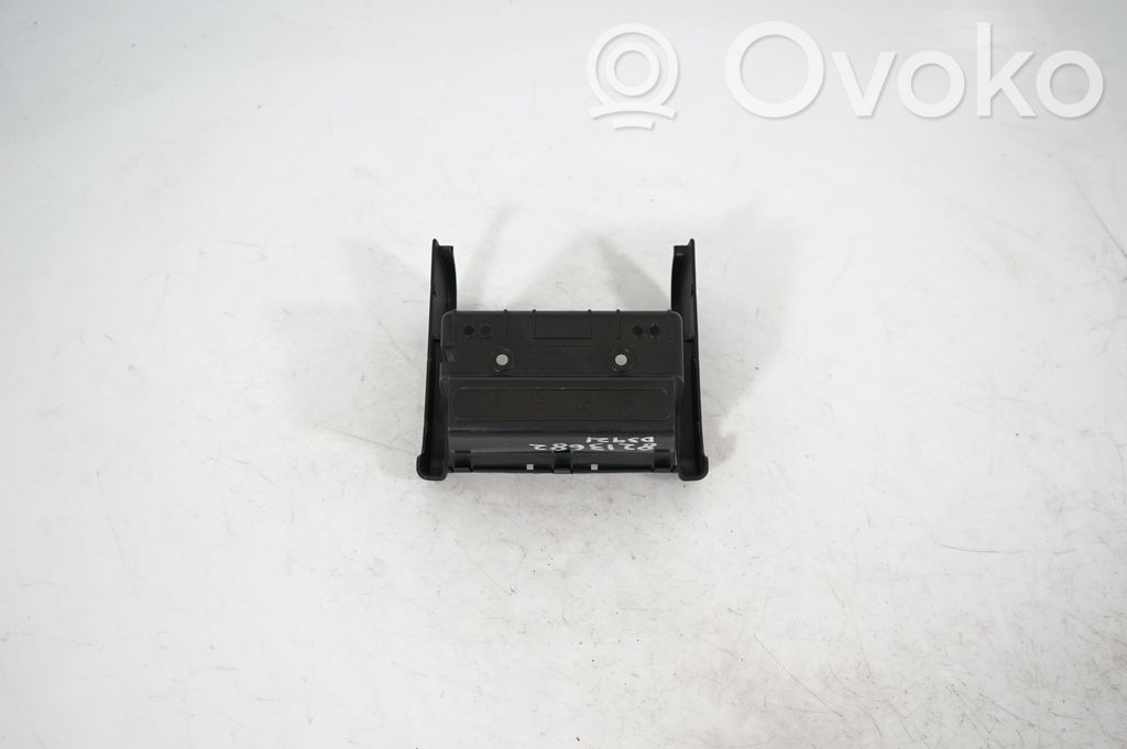 Other center console (tunnel) element (5)