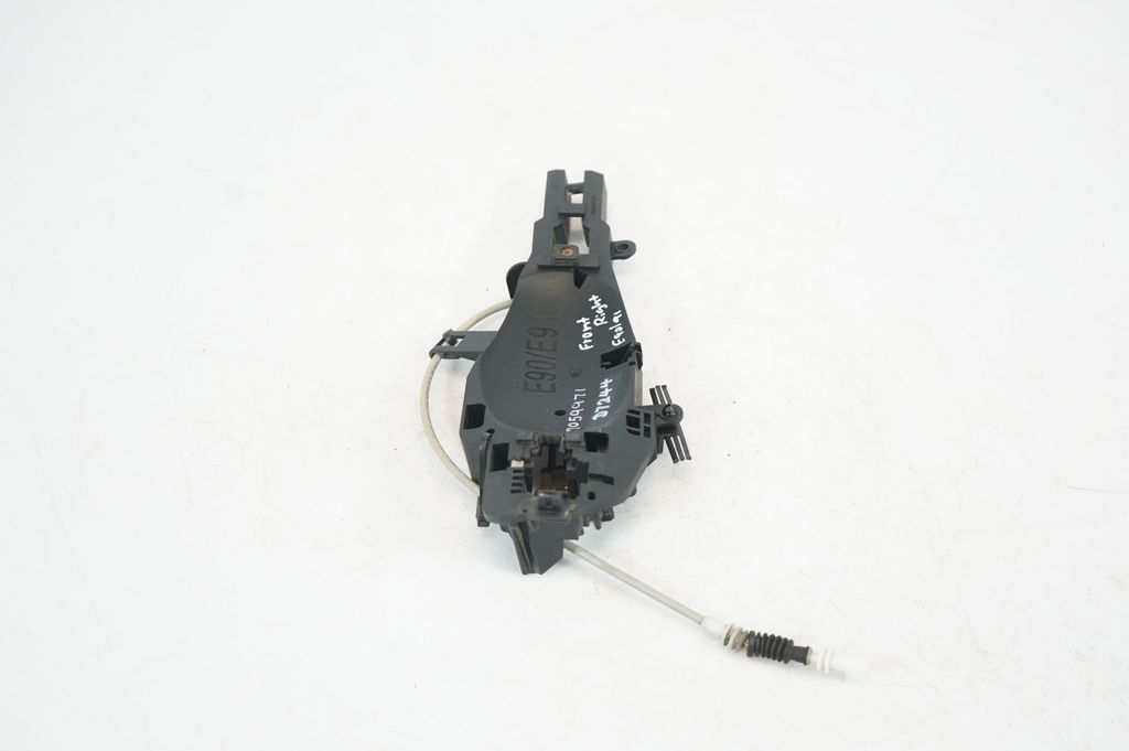 Front door exterior handle/bracket (4)