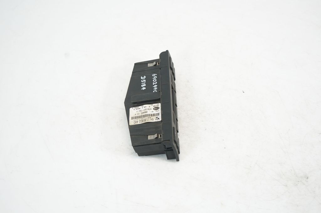 Climate control unit (4)