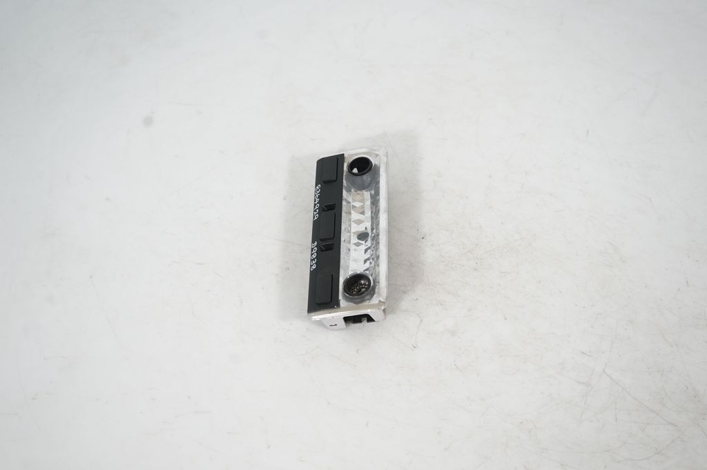 Front seat light (2)