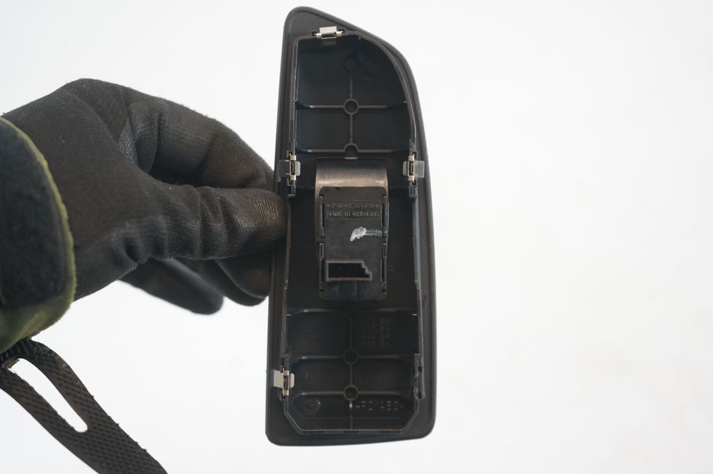 Electric window control switch (6)