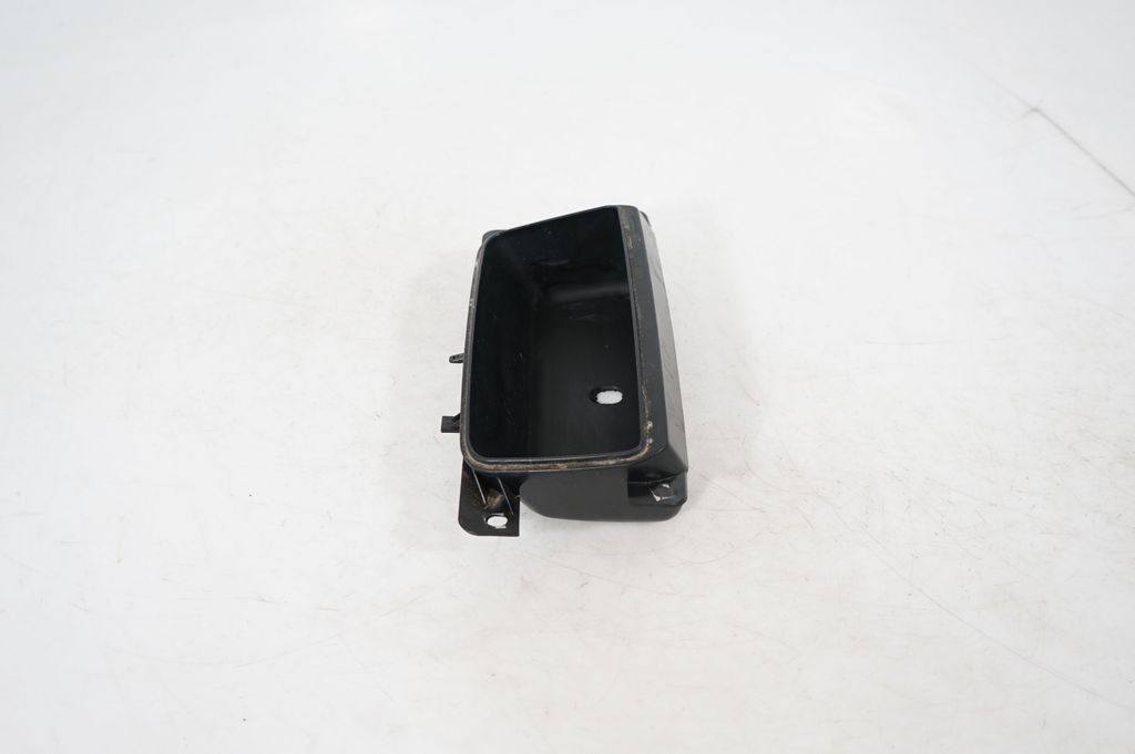 Glove box central console (2)