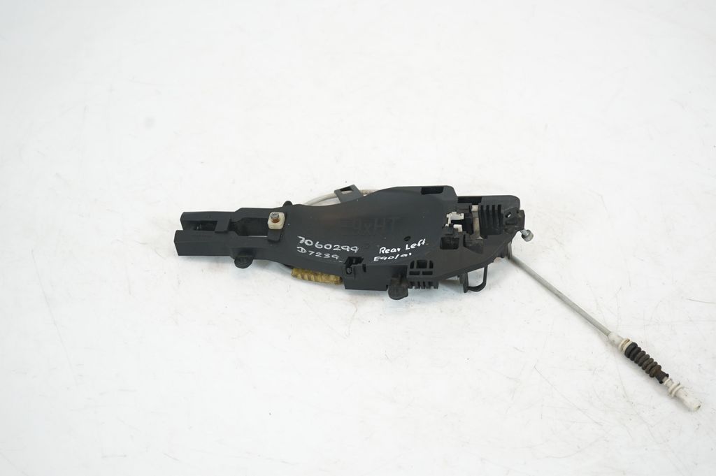 Rear door exterior handle/bracket