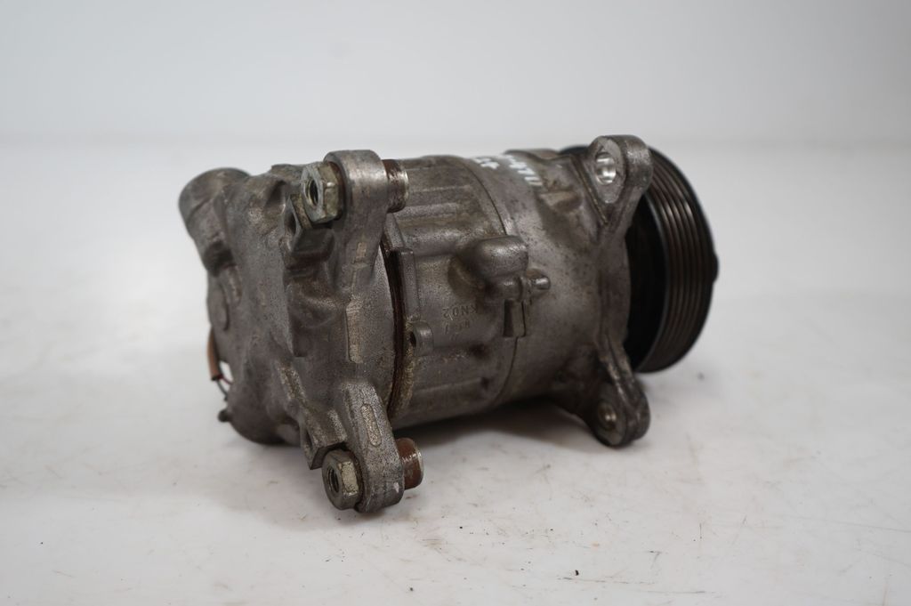 Air conditioning (A/C) compressor (pump) (10)