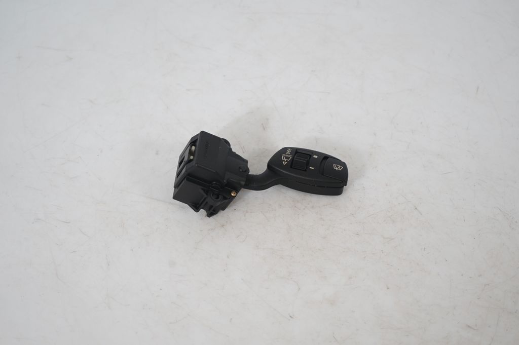 Wiper control stalk (3)