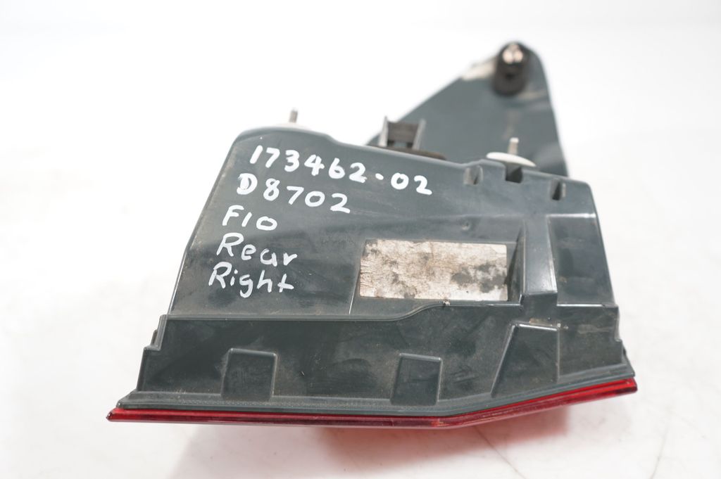 Rear/tail lights (9)