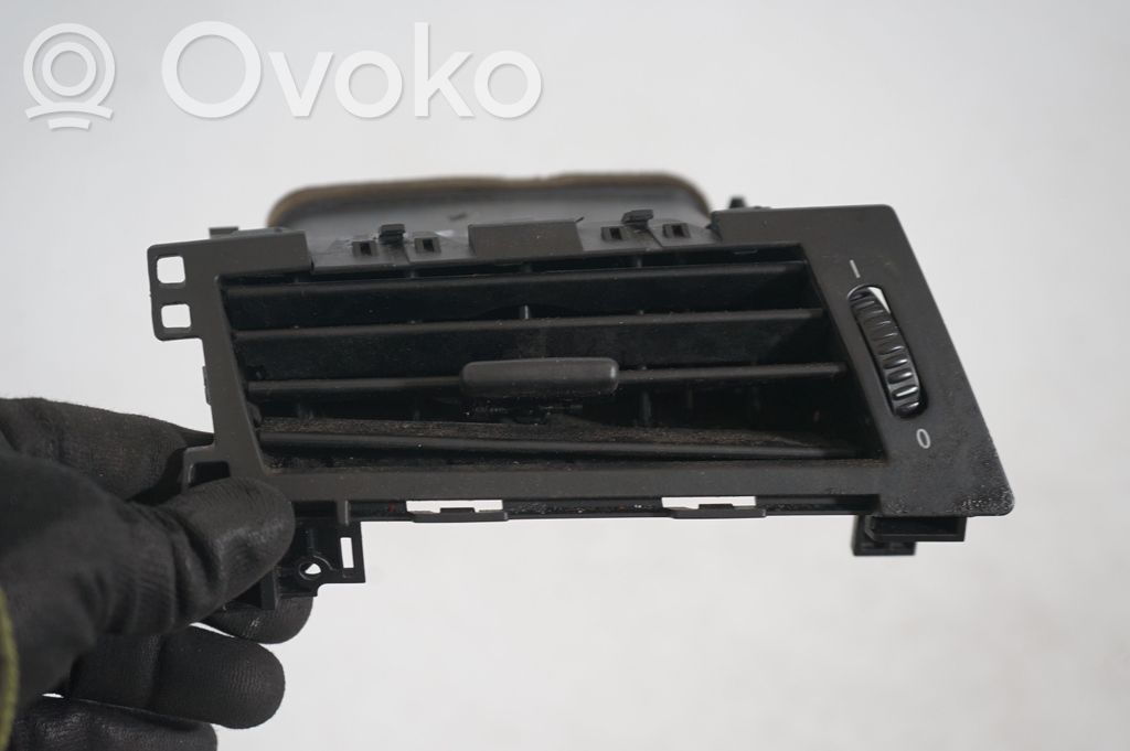 Dashboard side air vent grill/cover trim (6)