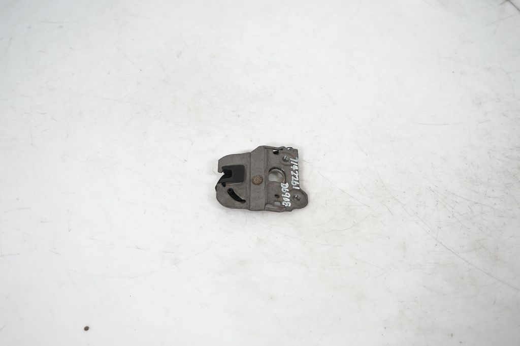 Seat back rest lock catch (2)