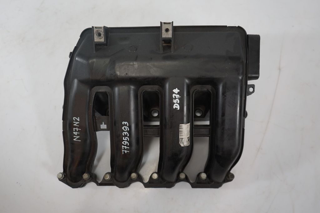 Intake manifold (9)