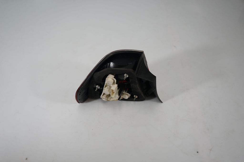 Rear/tail lights (3)