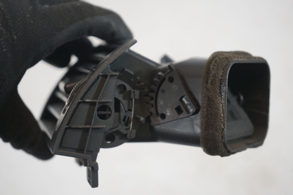 Dashboard side air vent grill/cover trim (6)