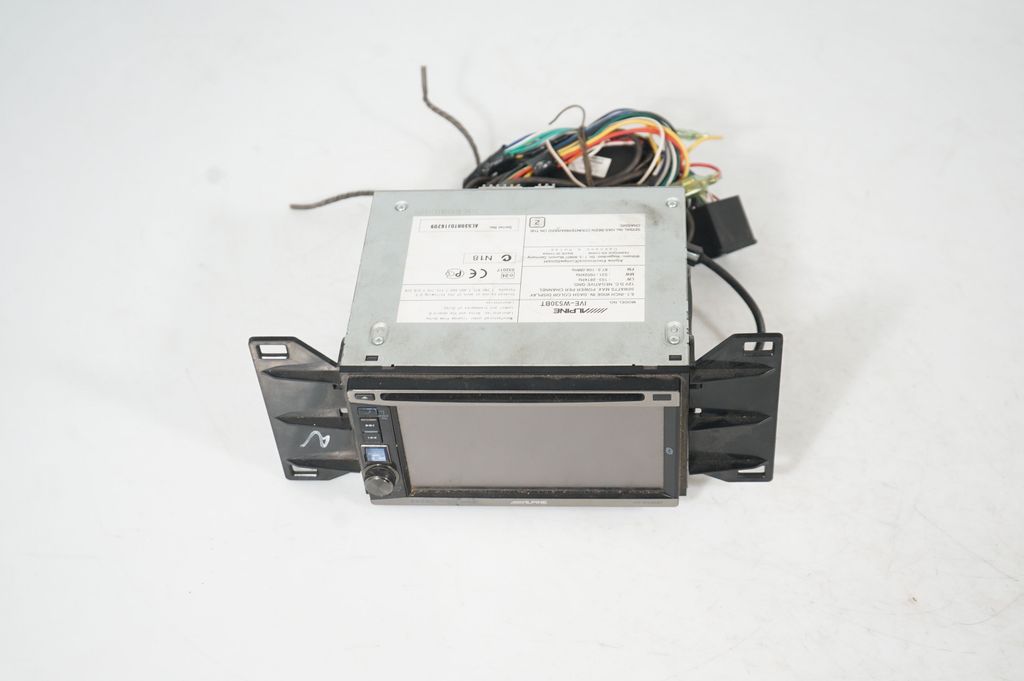 Radio/GPS head unit trim