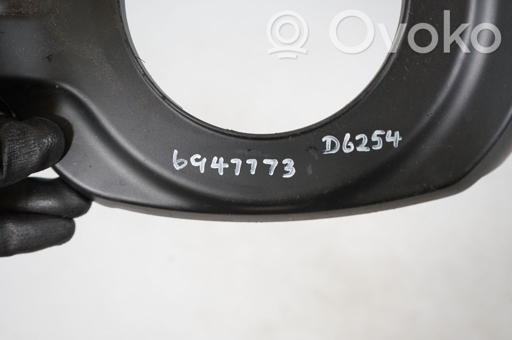 Steering wheel column trim (8)