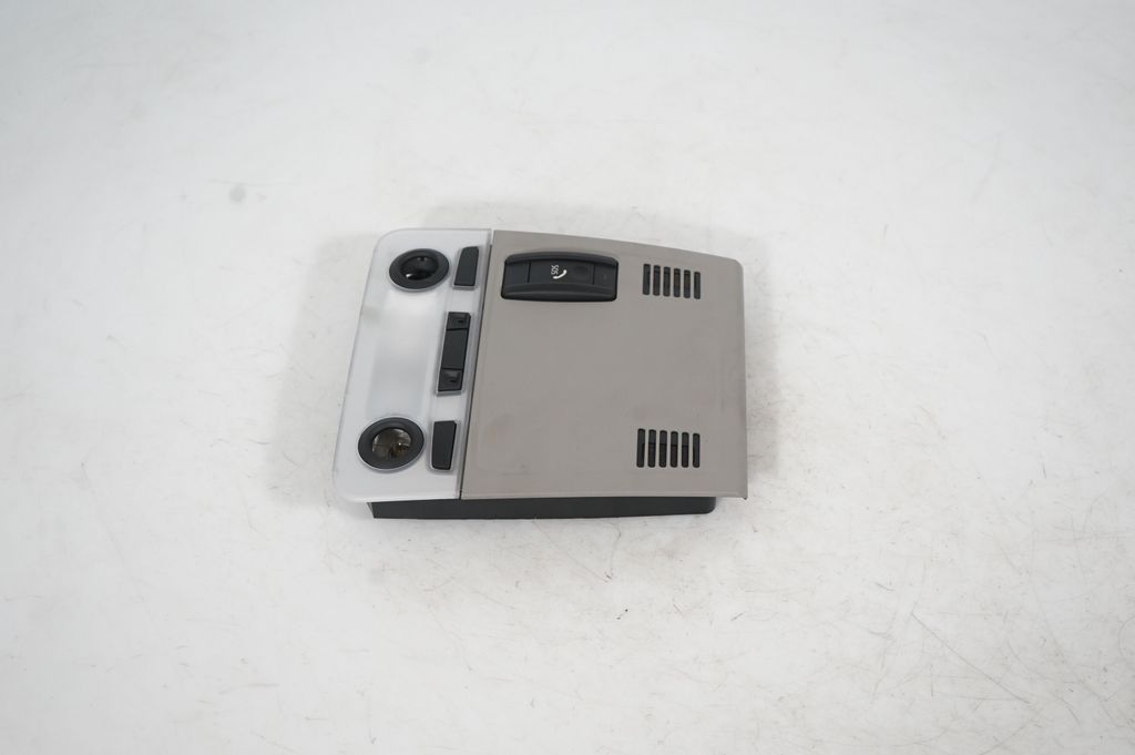 Front seat light (4)