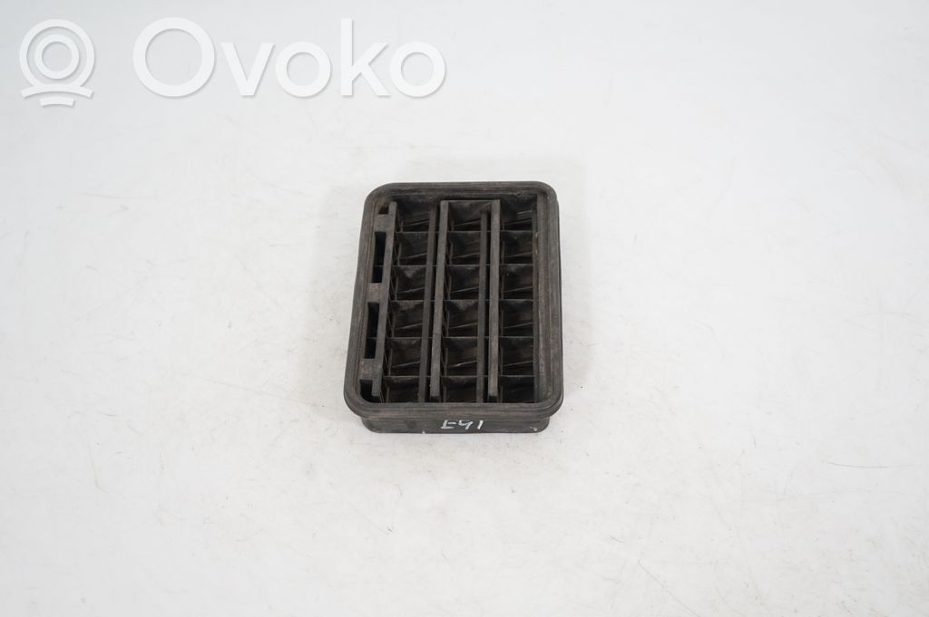 Quarter panel pressure vent (2)