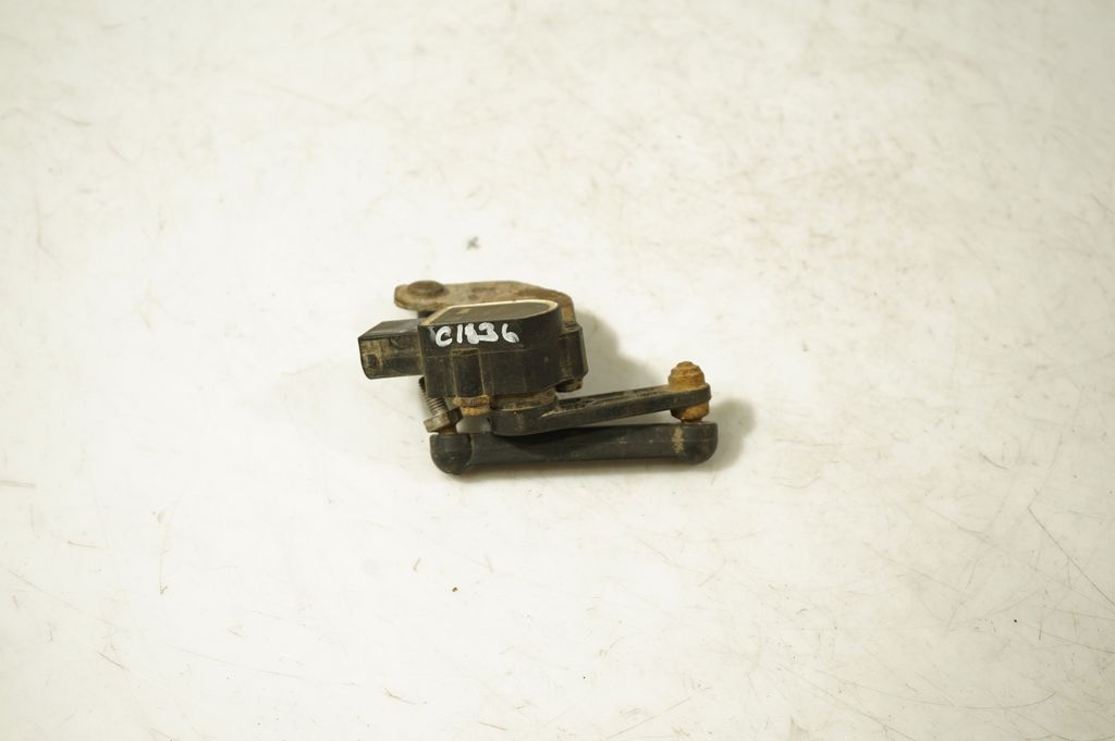 Headlight/headlamp level sensor (4)