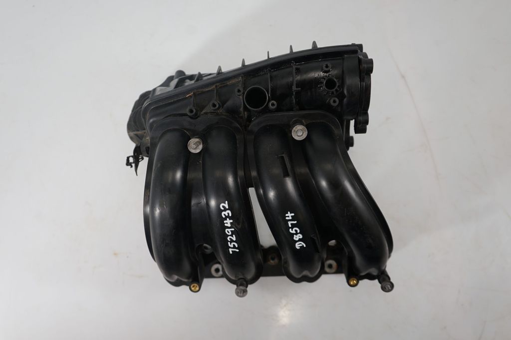 Intake manifold (6)