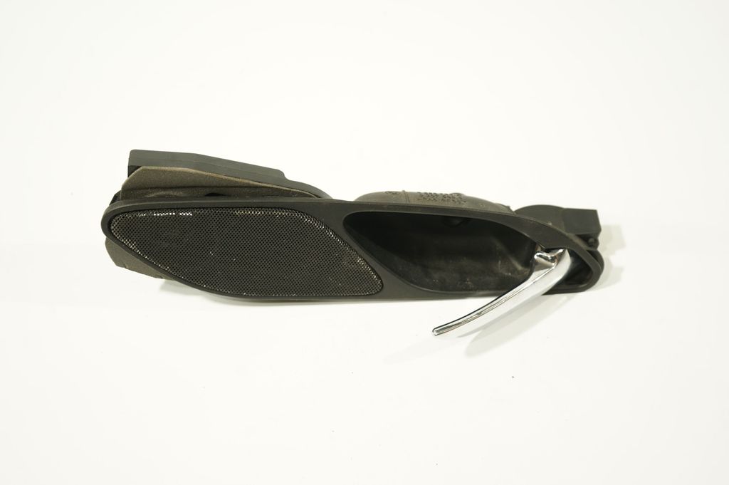 Front door interior handle (6)