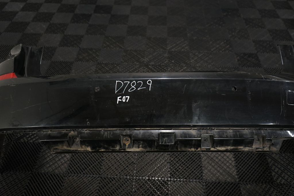 Rear bumper (6)