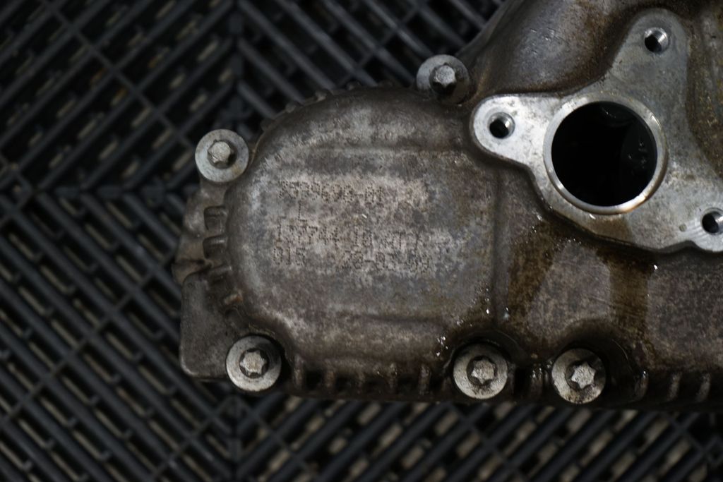 Gearbox transfer box case (6)