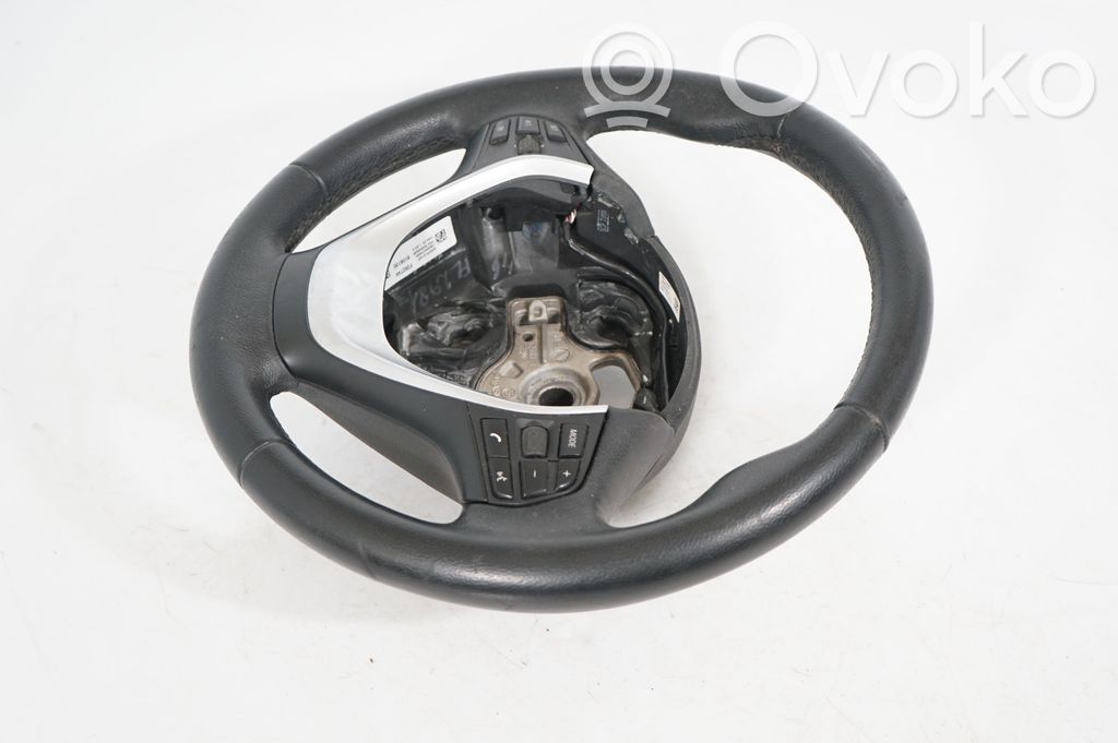 Steering wheel (2)