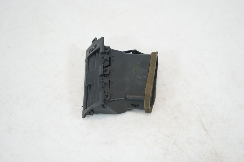 Dashboard side air vent grill/cover trim (2)