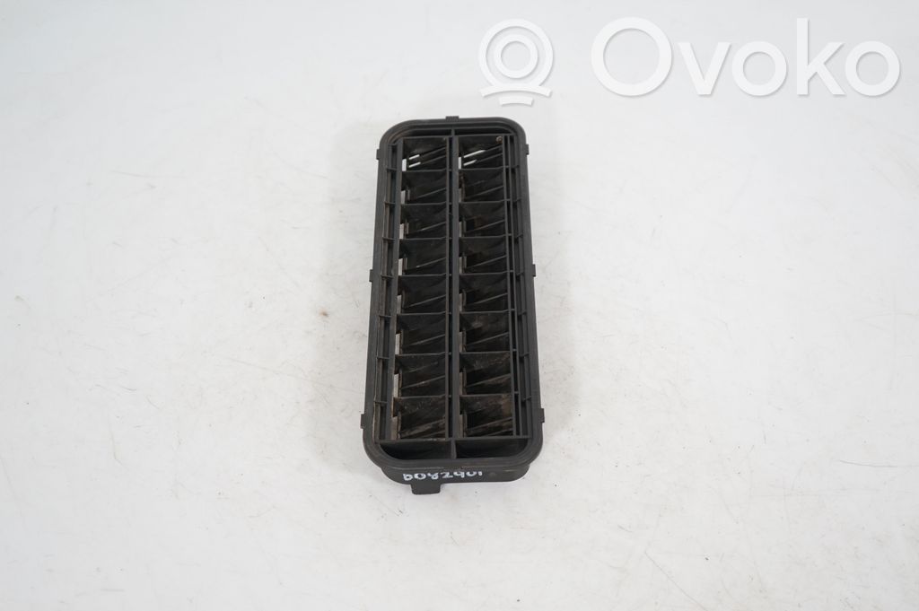 Quarter panel pressure vent (4)