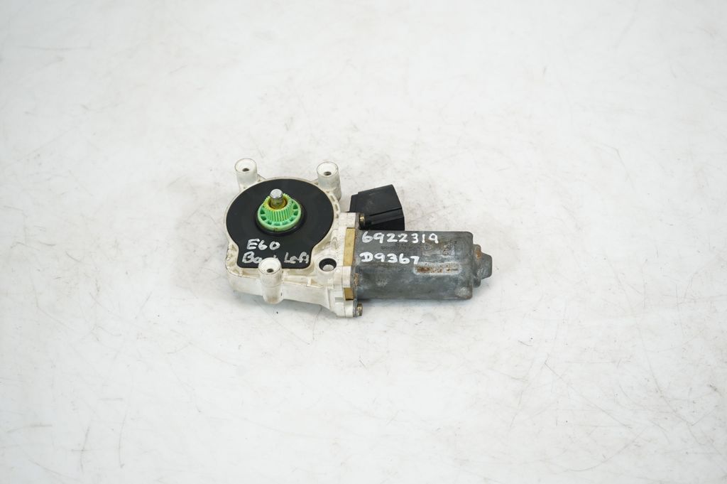 Rear door window regulator motor