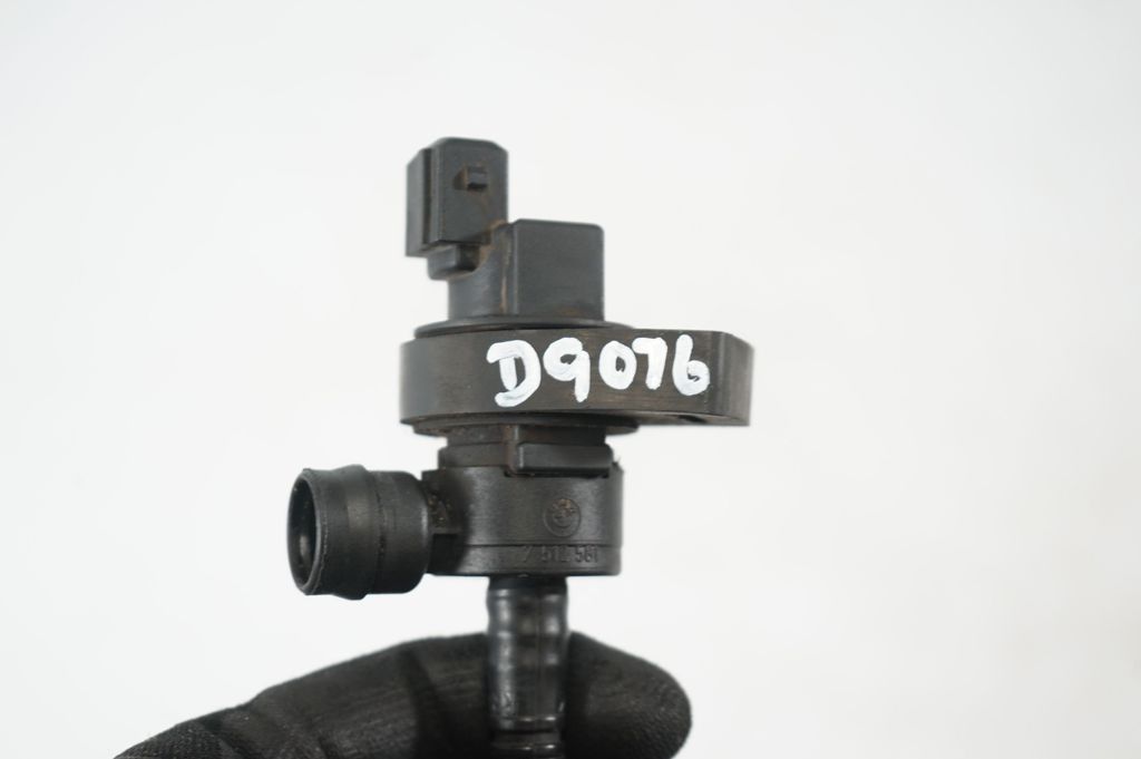 Fuel tank valve (7)