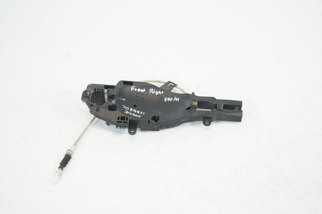 Front door exterior handle/bracket