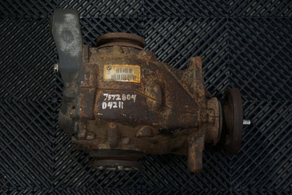 Rear differential (6)
