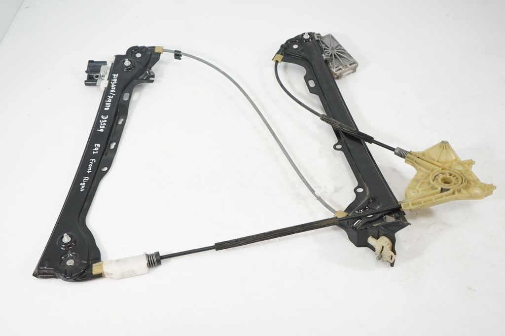 Front door window regulator with motor (2)