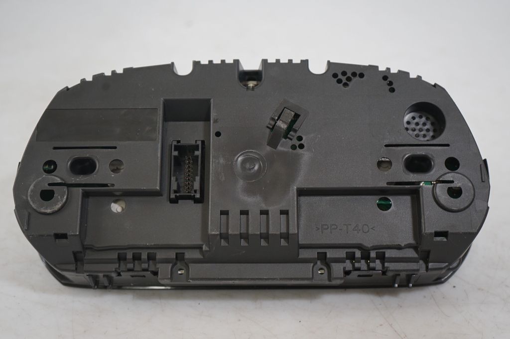 Speedometer (instrument cluster) (7)