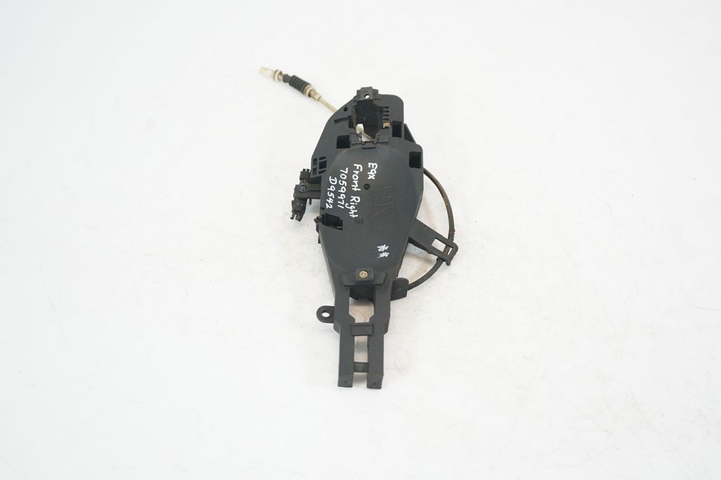 Front door exterior handle/bracket (2)