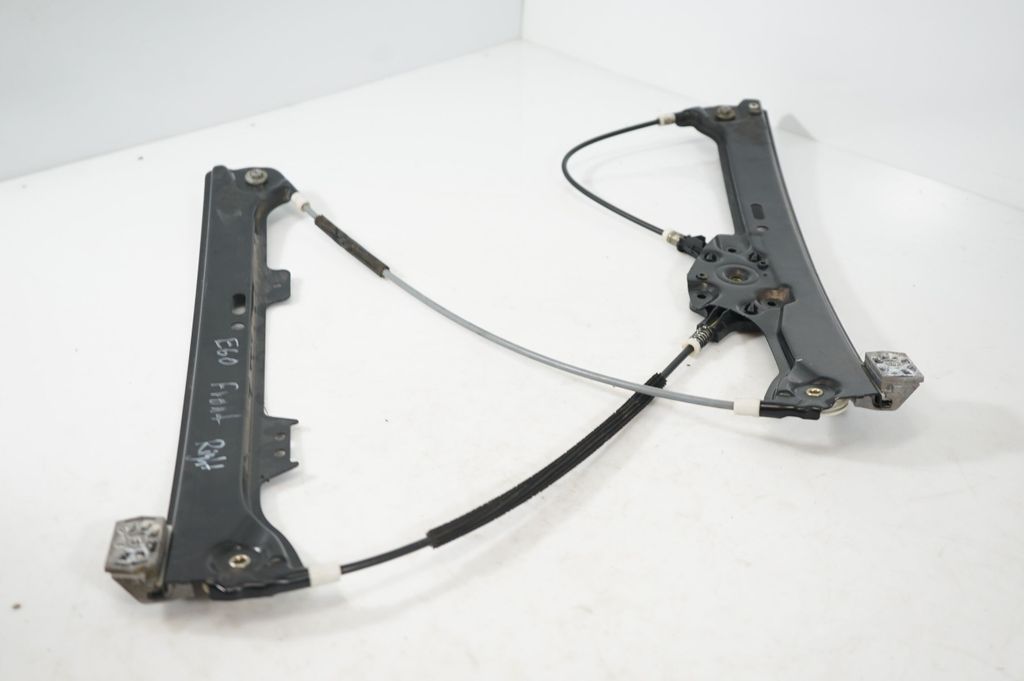 Front door window regulator with motor (6)