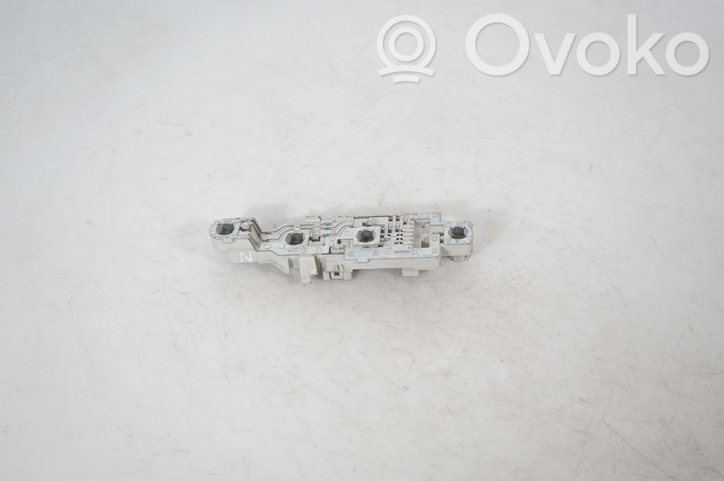 Tail light bulb cover holder (3)