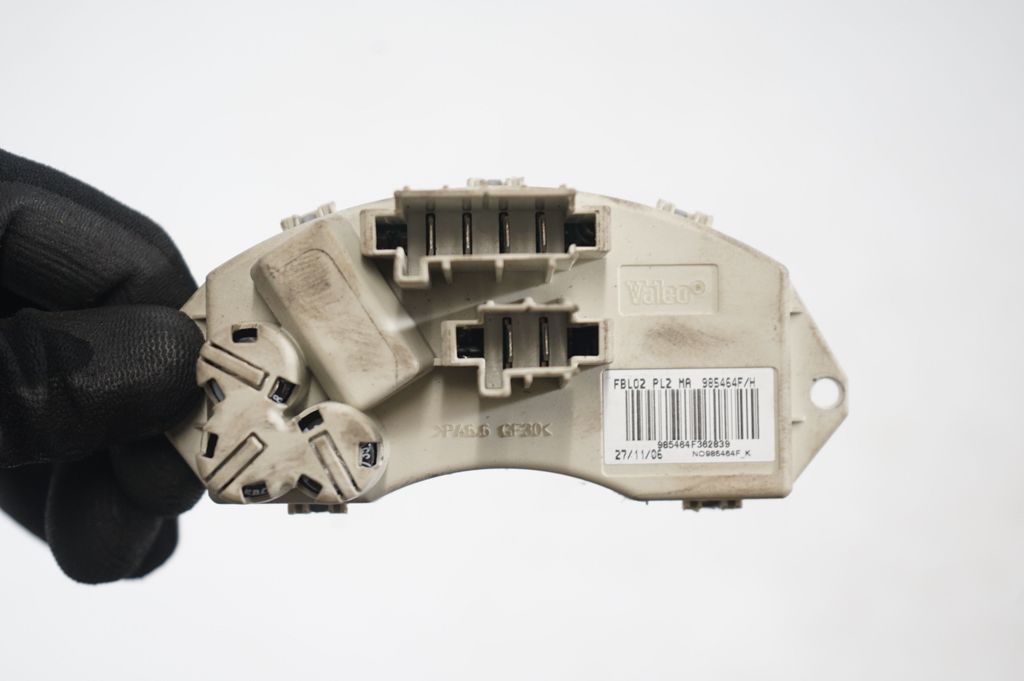 Heater blower motor/fan resistor (7)